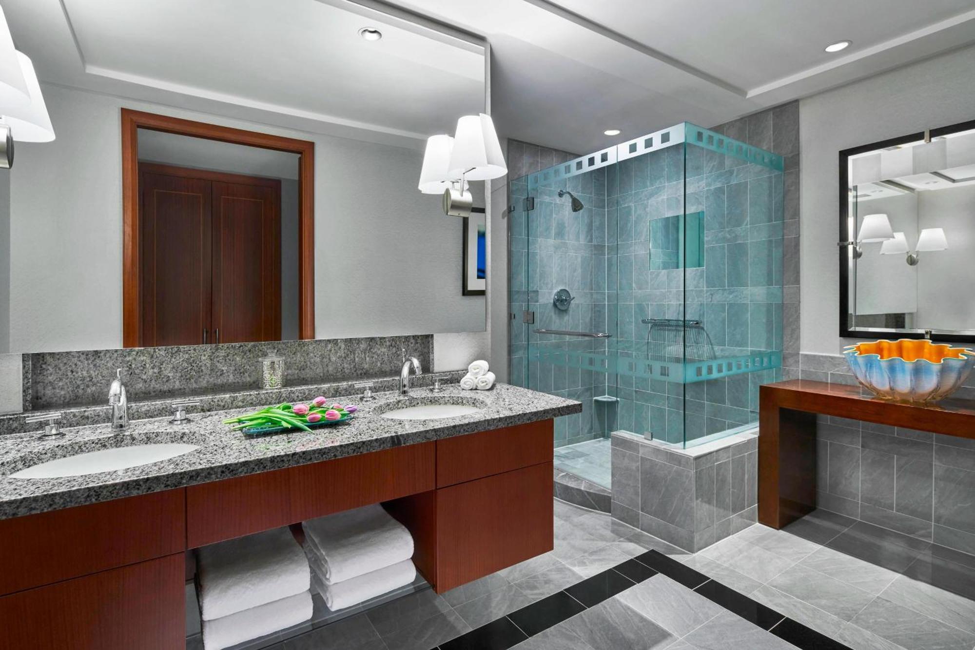 The Ritz-Carlton, Charlotte Hotel Exterior photo