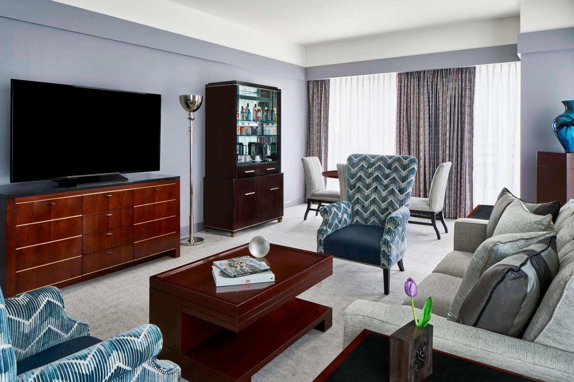The Ritz-Carlton, Charlotte Hotel Exterior photo