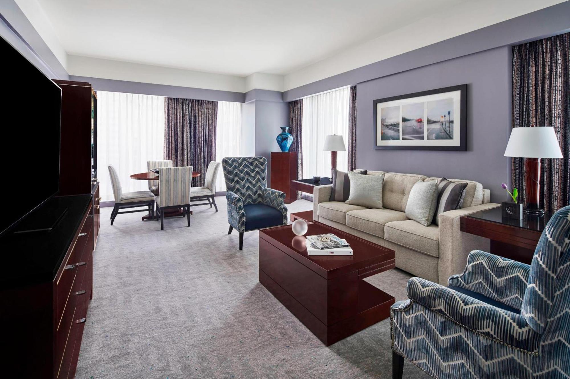 The Ritz-Carlton, Charlotte Hotel Exterior photo
