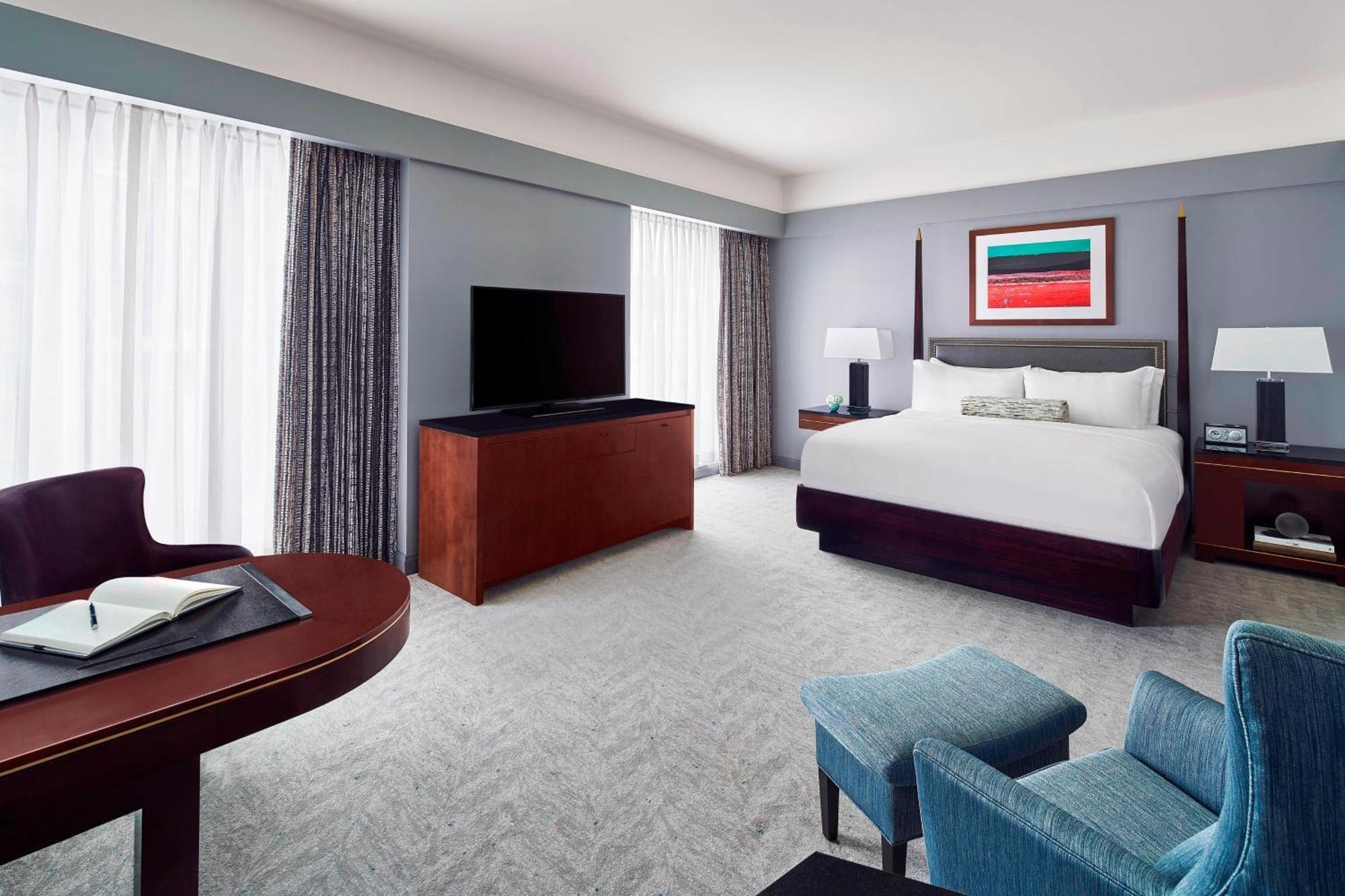 The Ritz-Carlton, Charlotte Hotel Exterior photo