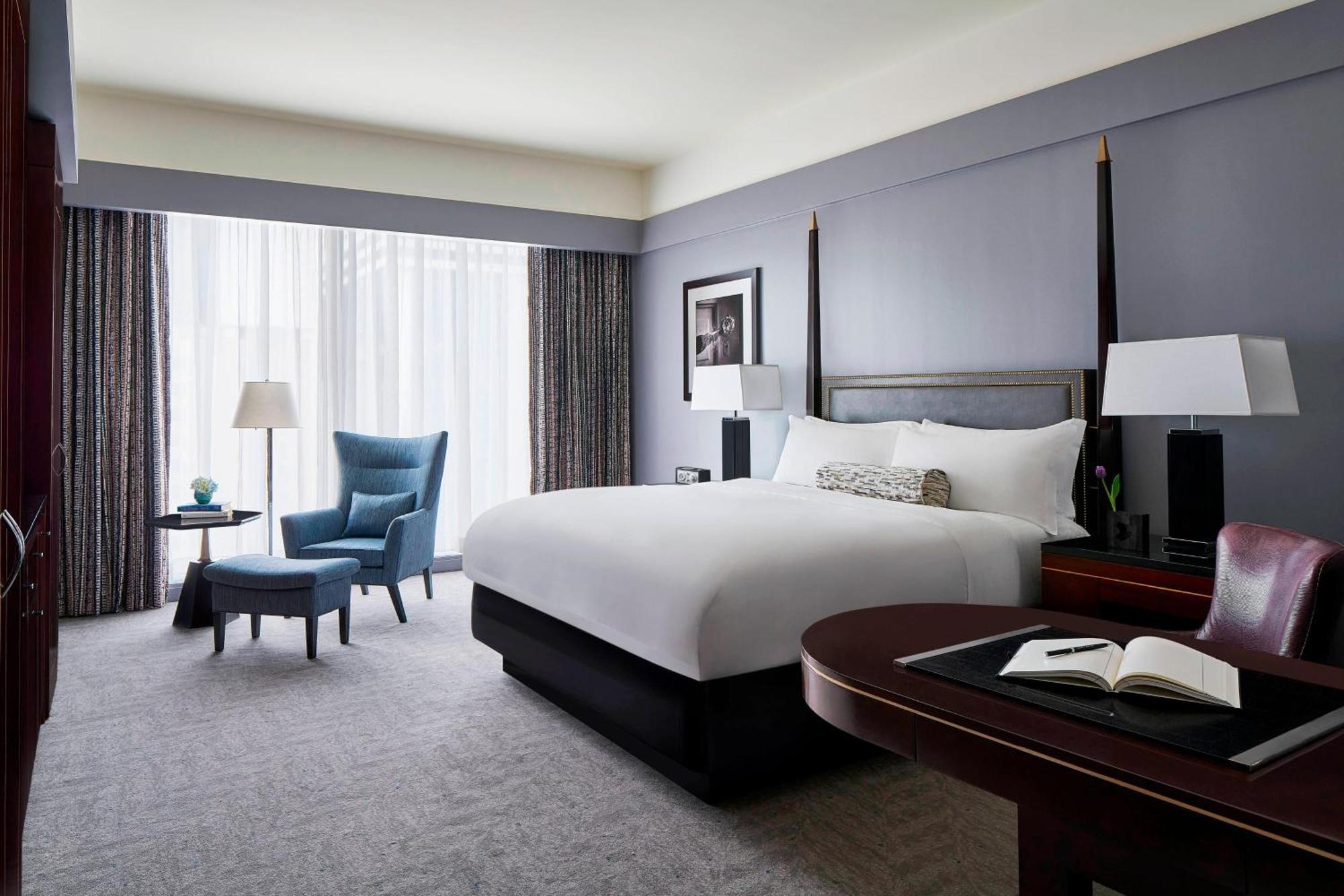 The Ritz-Carlton, Charlotte Hotel Exterior photo